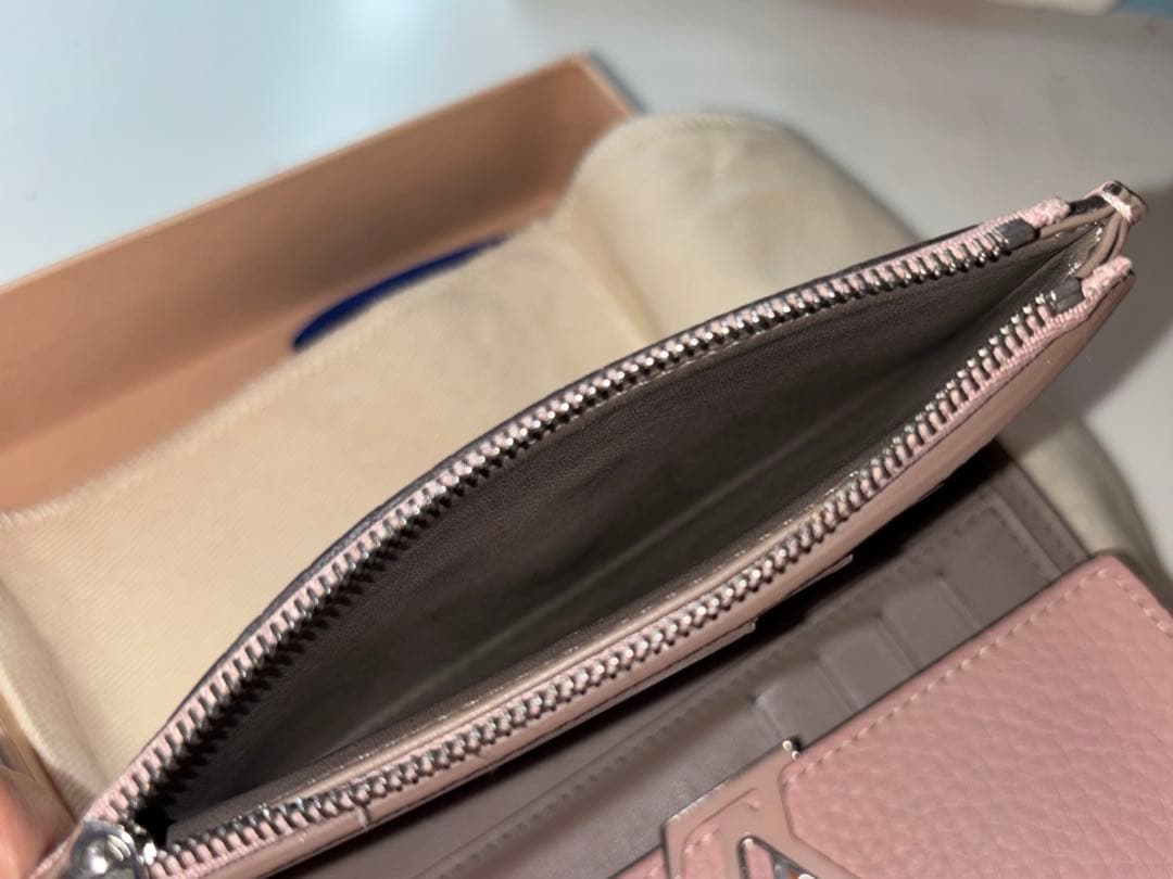 ⭐︎限定特価⭐︎LOUIS VUITTON カプシーヌ 財布⭐︎