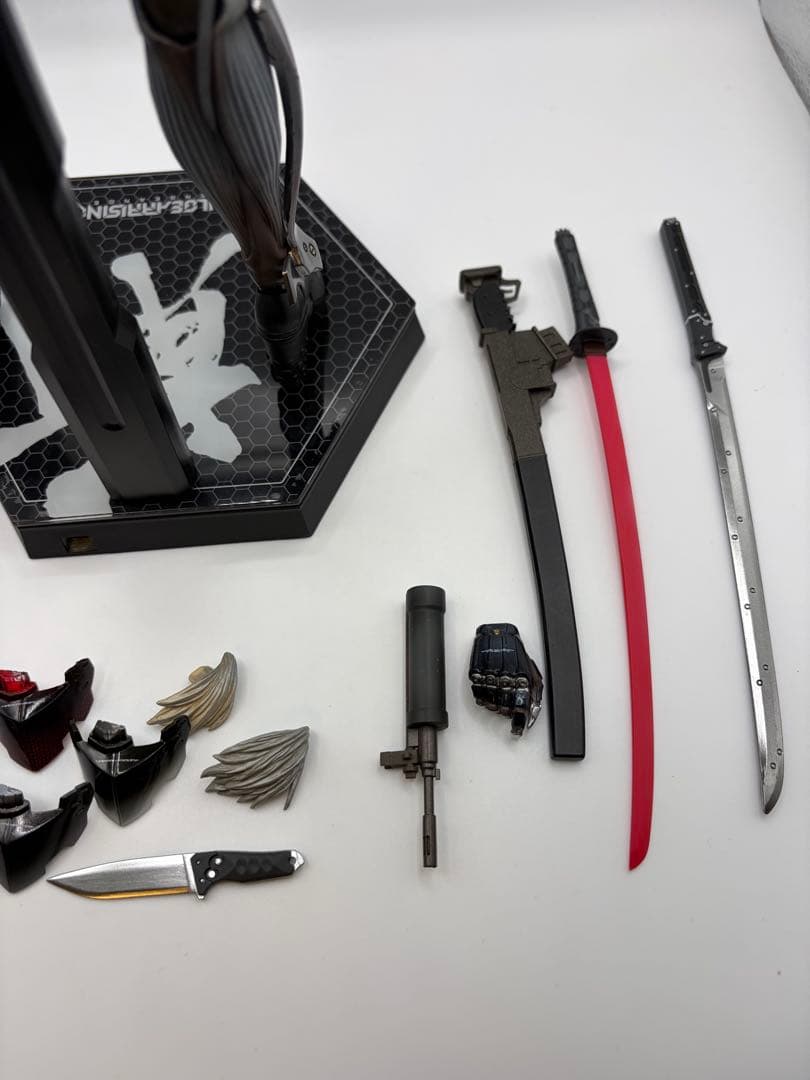 ホットトイズ L GEAR RISING メタルギア 雷電 フィギュア