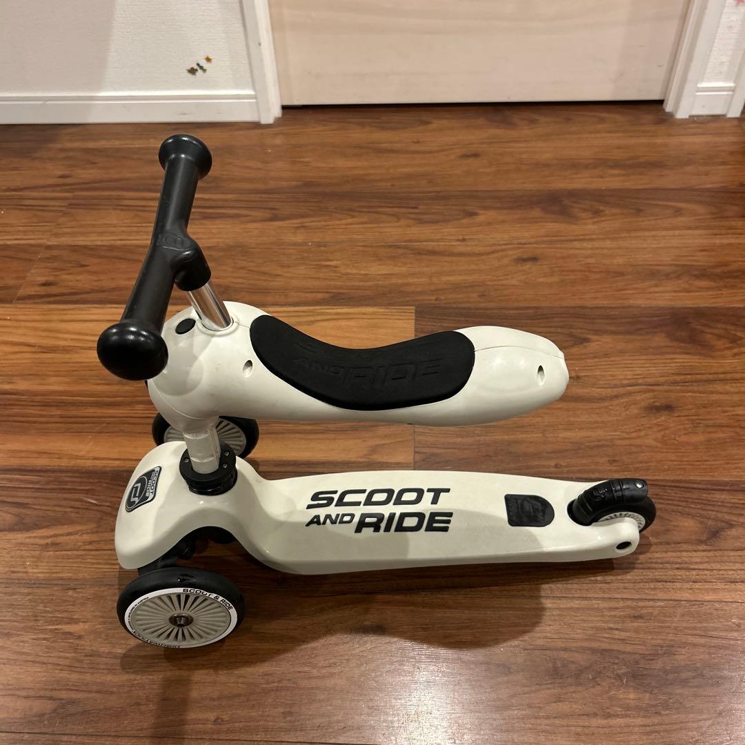 SCOOT AND RIDE スケーター ホワイト