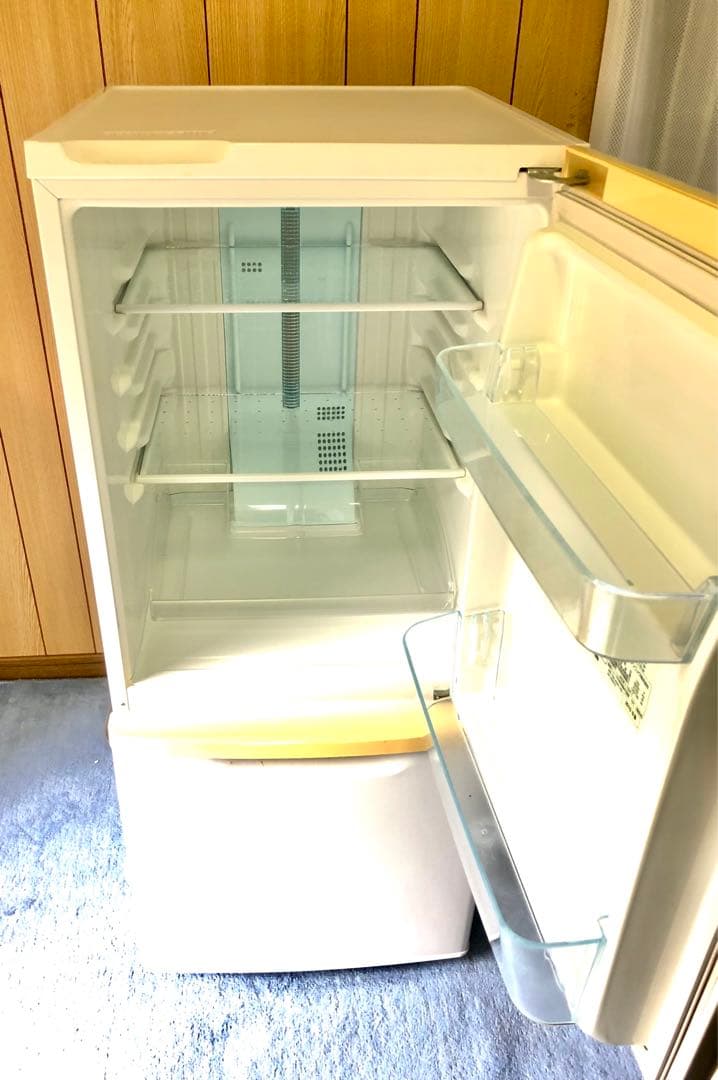 ノンテフロン冷凍冷蔵庫 ホワイト 138L