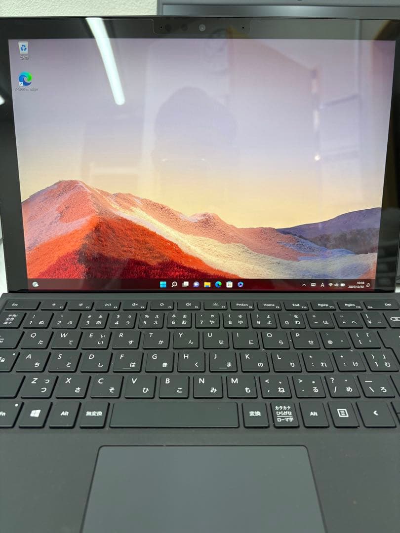 サーフィスプロ7 8GB バッテリー95% オフィス有り