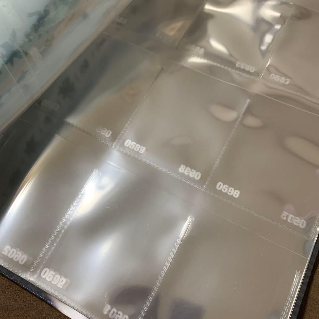 ポケモン　コレクションファイルプレミアム　151 ブラックホワイト、ピカチュウ