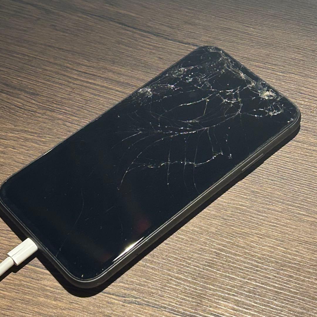 iPhone 11 64GB ブラック　本体のみ