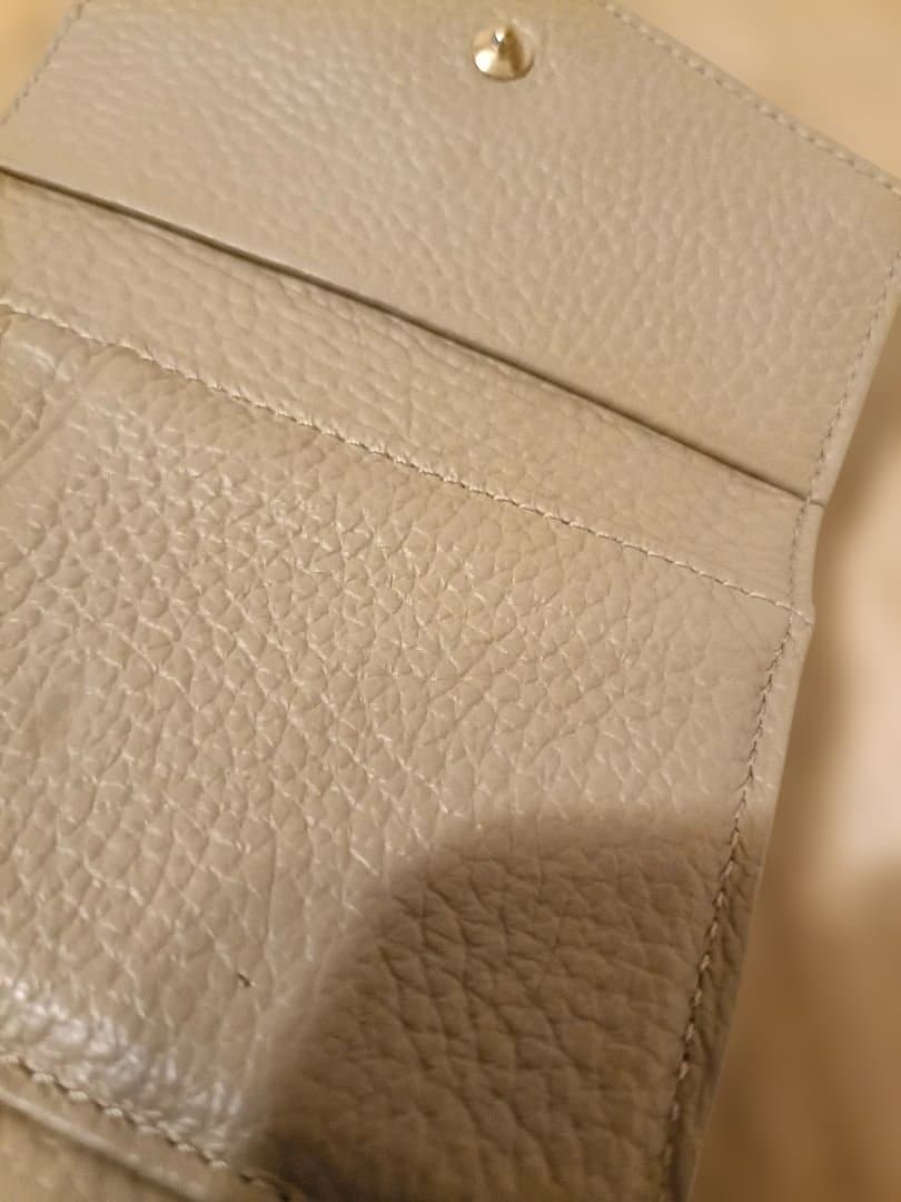 アニエスベー★本革三つ折財布　使用期間10日程　24000円