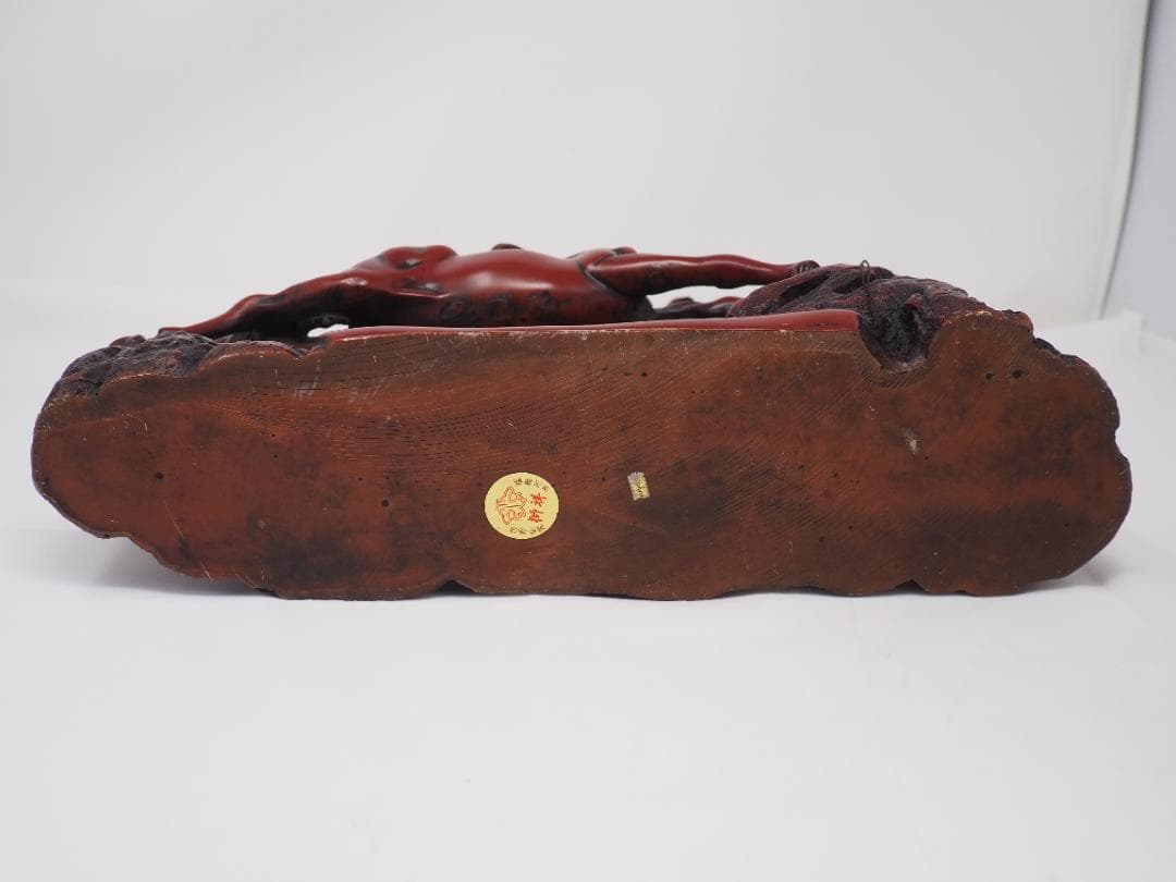 躍動感あふれる馬の置物　削り出し　木製　台湾製　重量感あり5.2ｋｇ　3頭　彫刻