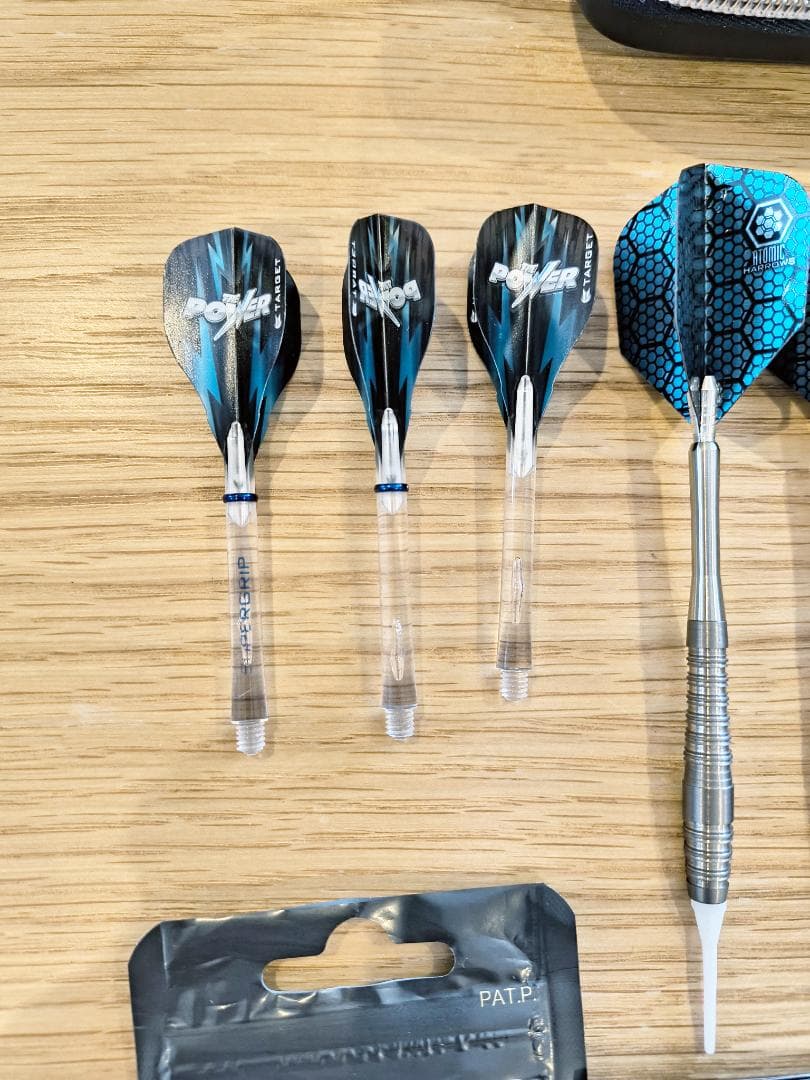 【比較的美品・2セット】ダーツ・ケース付き