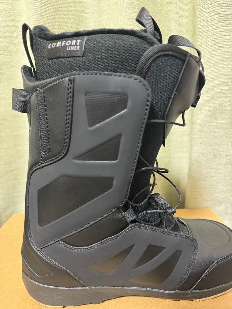 新品未使用　SALOMON LAUNCHER スノーボードブーツ