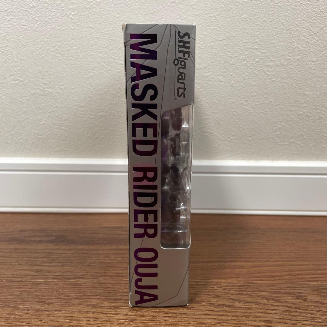 新品未開封　S.H.Figuarts 仮面ライダー王蛇　フィギュア　龍騎