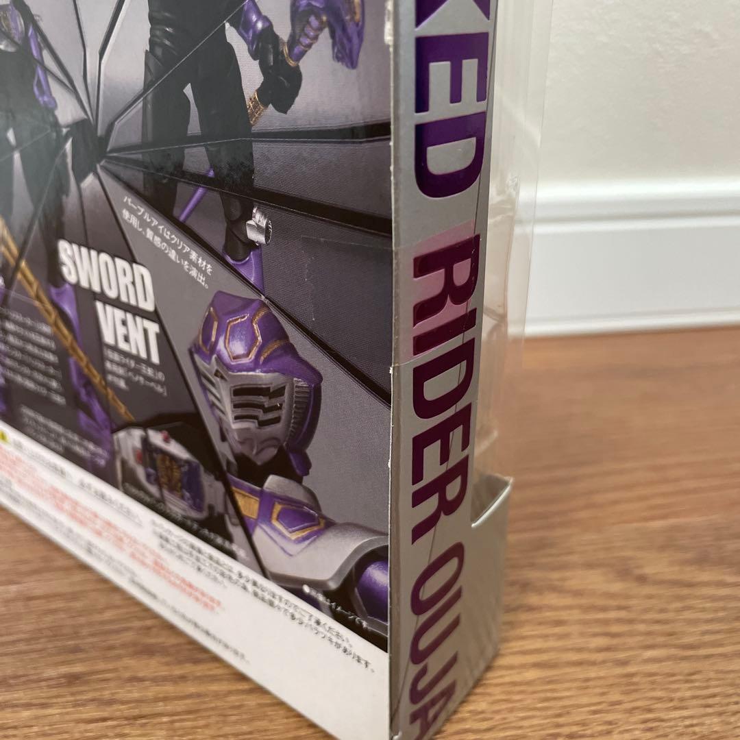 新品未開封　S.H.Figuarts 仮面ライダー王蛇　フィギュア　龍騎