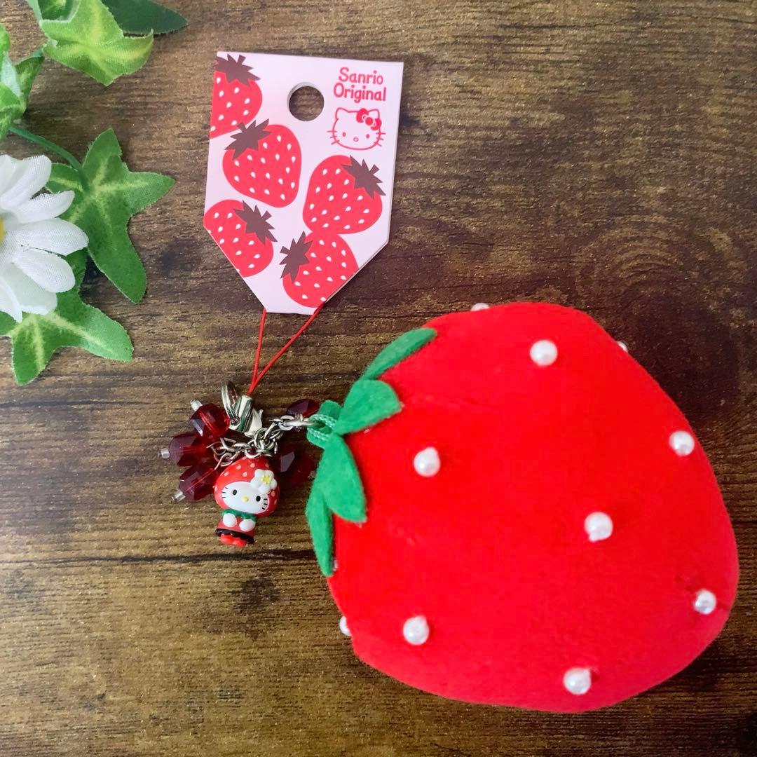 ☆激レア☆ ハローキティ　 いちご ボアマスコット ストラップ　入手困難　希少