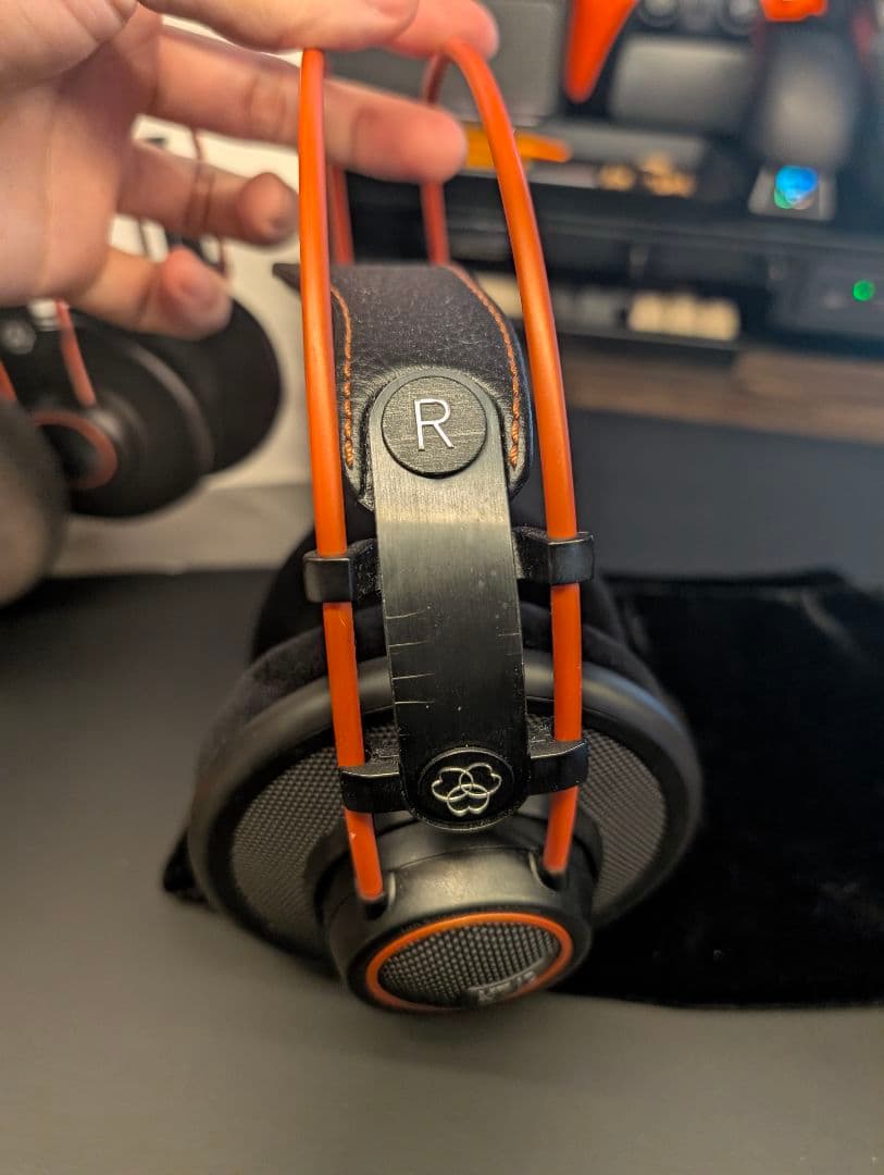 AKG K712 PRO 有線ヘッドホン