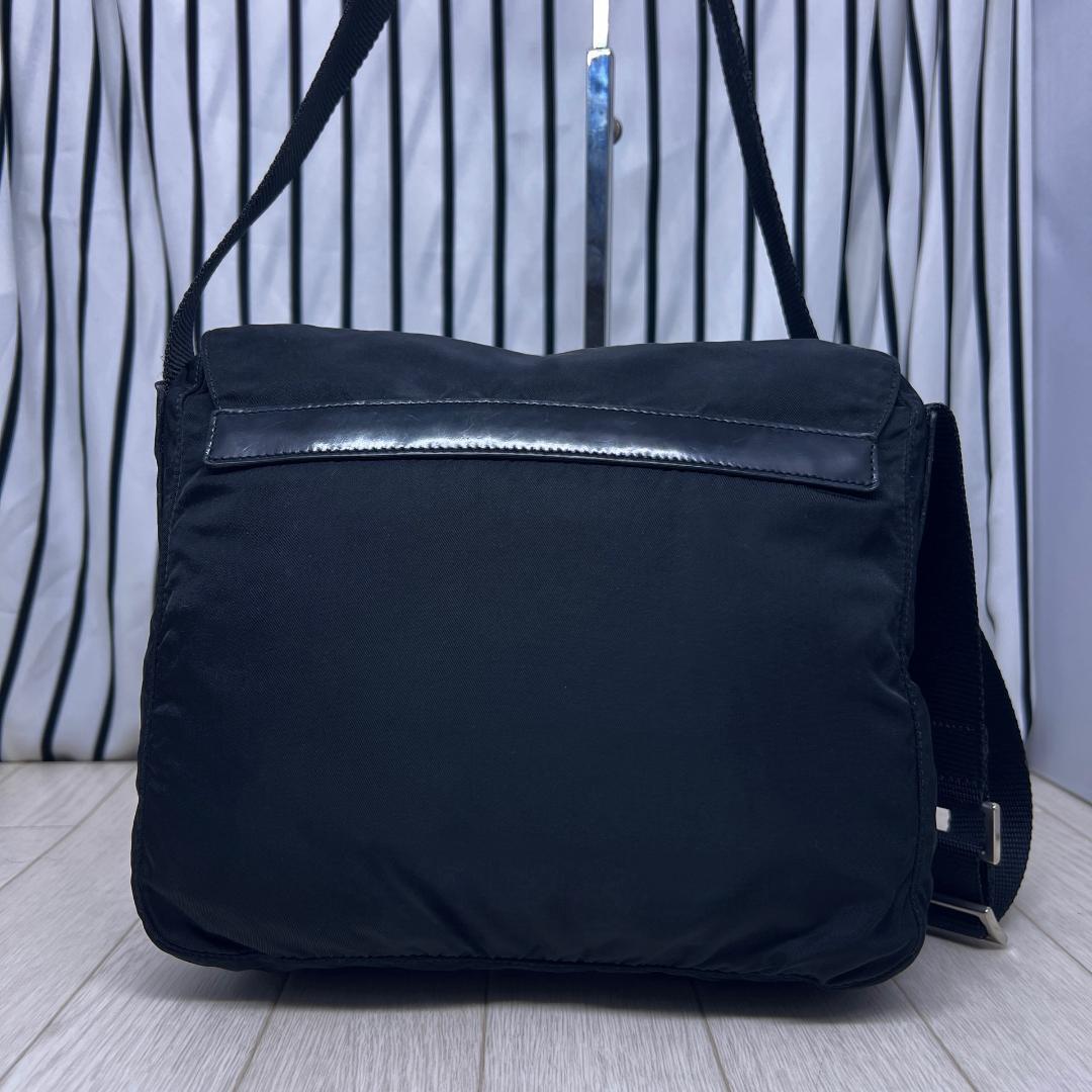 【美品】PRADA×プラダ ギャランティ有り斜めがけショルダーバッグ