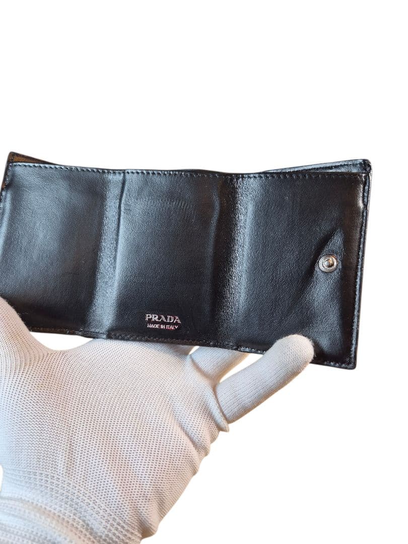 ＰＲＡＤＡ　プラダ　サフィアーノ　三つ折り財布