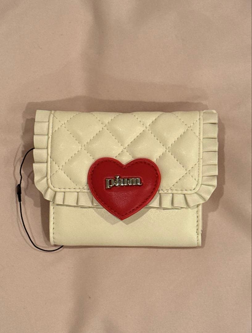 pium ハートキルティングミニウォレット ホワイト