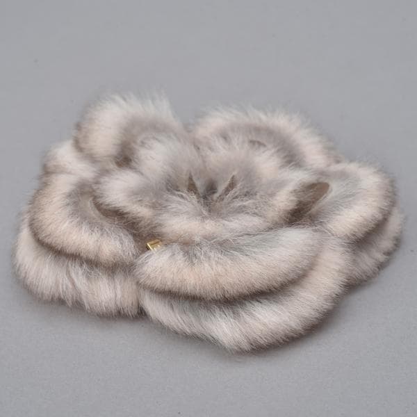 未使用◇FENDI フェンディ ファー ブローチ ピンク ブラウン 箱付き 花