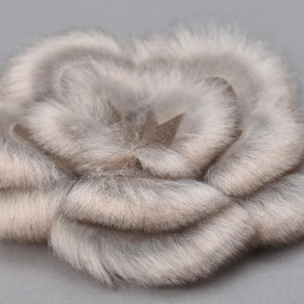 未使用◇FENDI フェンディ ファー ブローチ ピンク ブラウン 箱付き 花