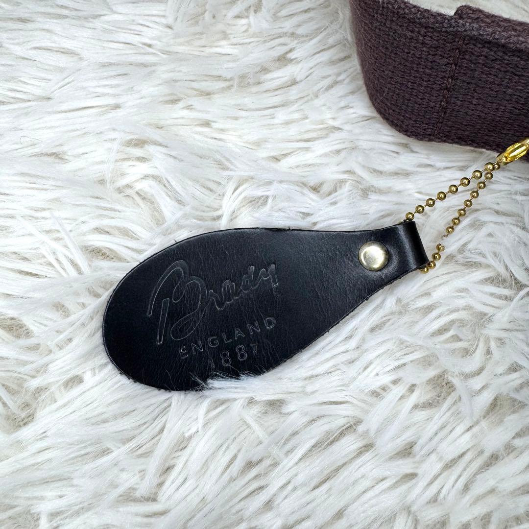 ブレディ コルネ ヘーゼルナッツ ショルダーバッグ ブラウン キャンバス