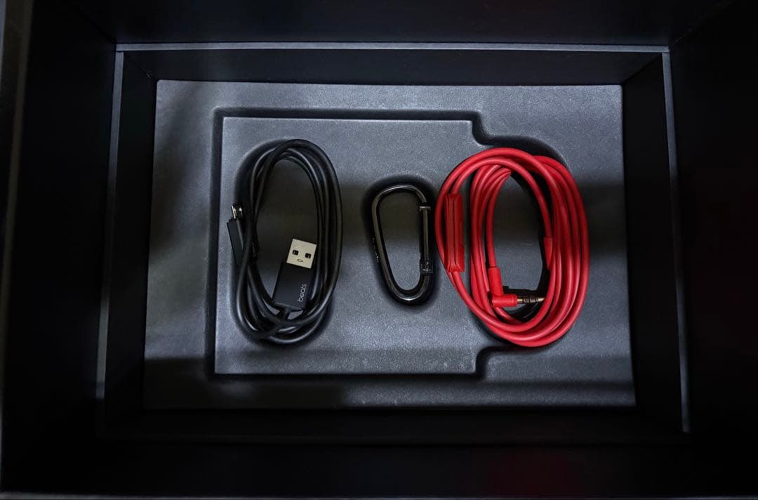 未使用　Beats Studio3 Wireless ANC 22時間