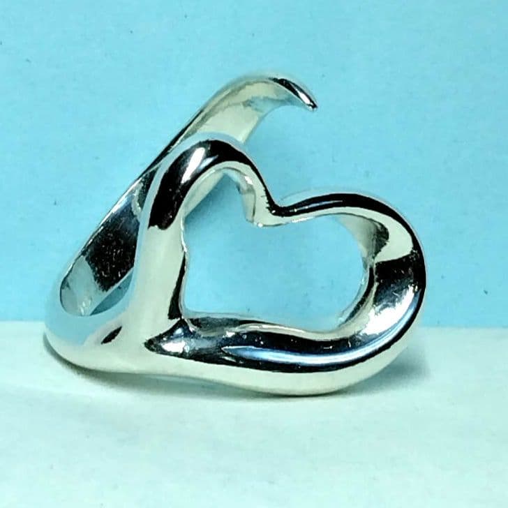 ティファニーオープンハートリング　16号　新品仕上げ　無傷未使用に近い