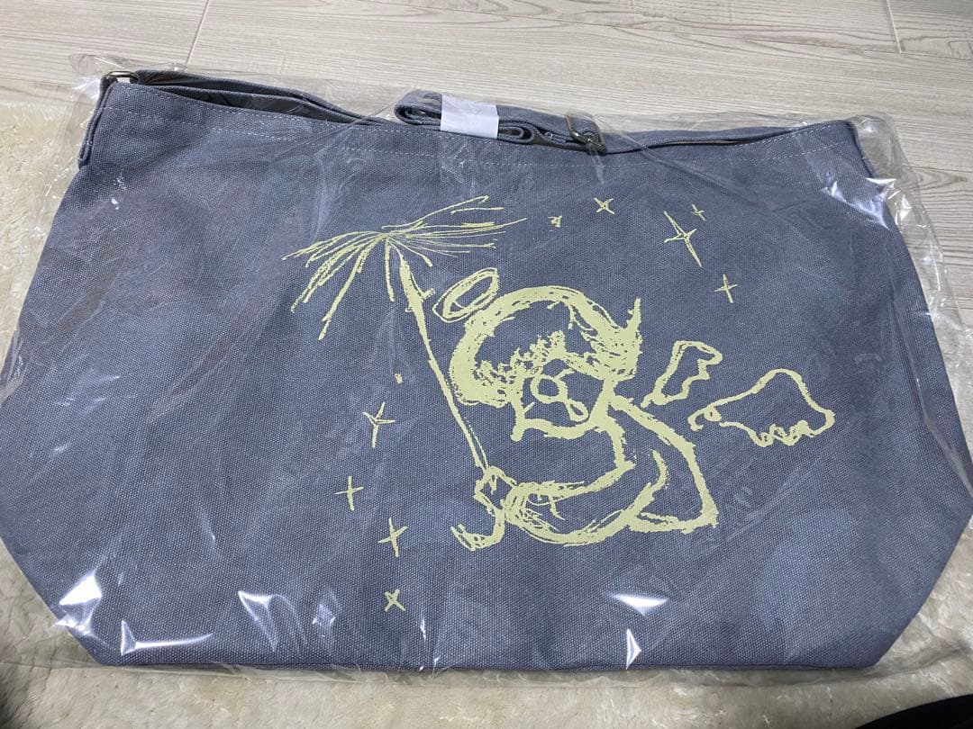 なとり　グラフィックショルダーバッグ