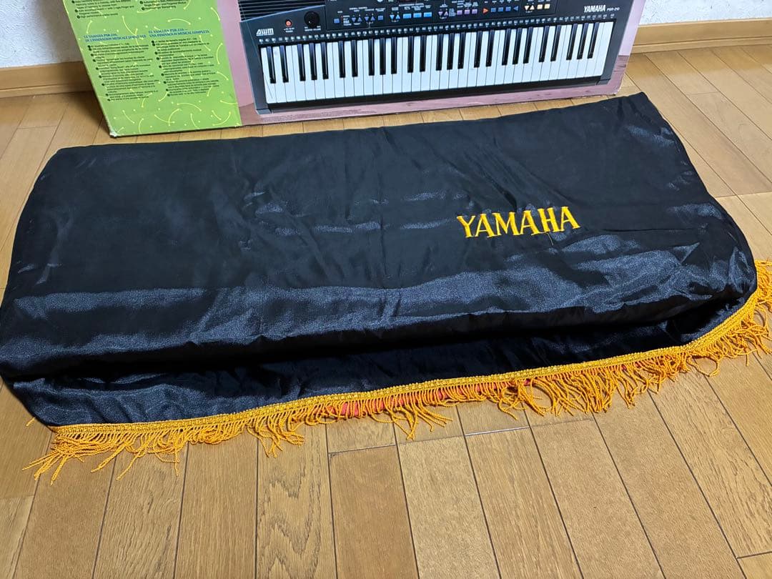 鍵盤楽器 YAMAHA PSR-210