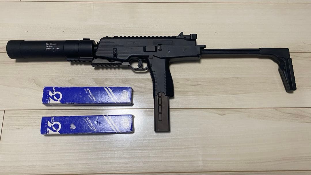 ク*タ様 希少　KSC TP9 (MP9) SMG ガスガン　電動ガン