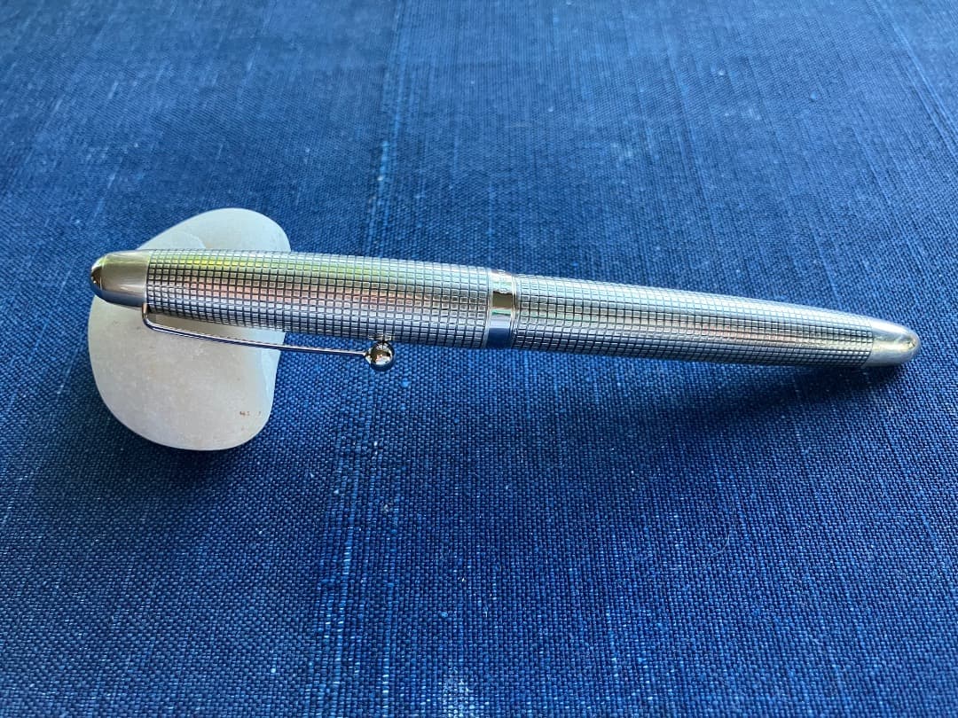 PILOTパイロット万年筆 シルバーン 格子＜ぺン先：F＞