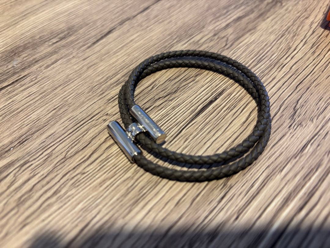 【美品】エルメス　レザーブレスレット 《トゥルニ》 トレッセ
