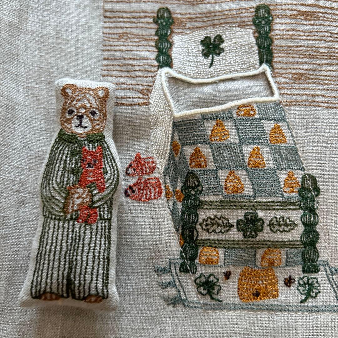 コーラル&タスク Coral&Tusk ３匹のクマのクッションカバー　新作