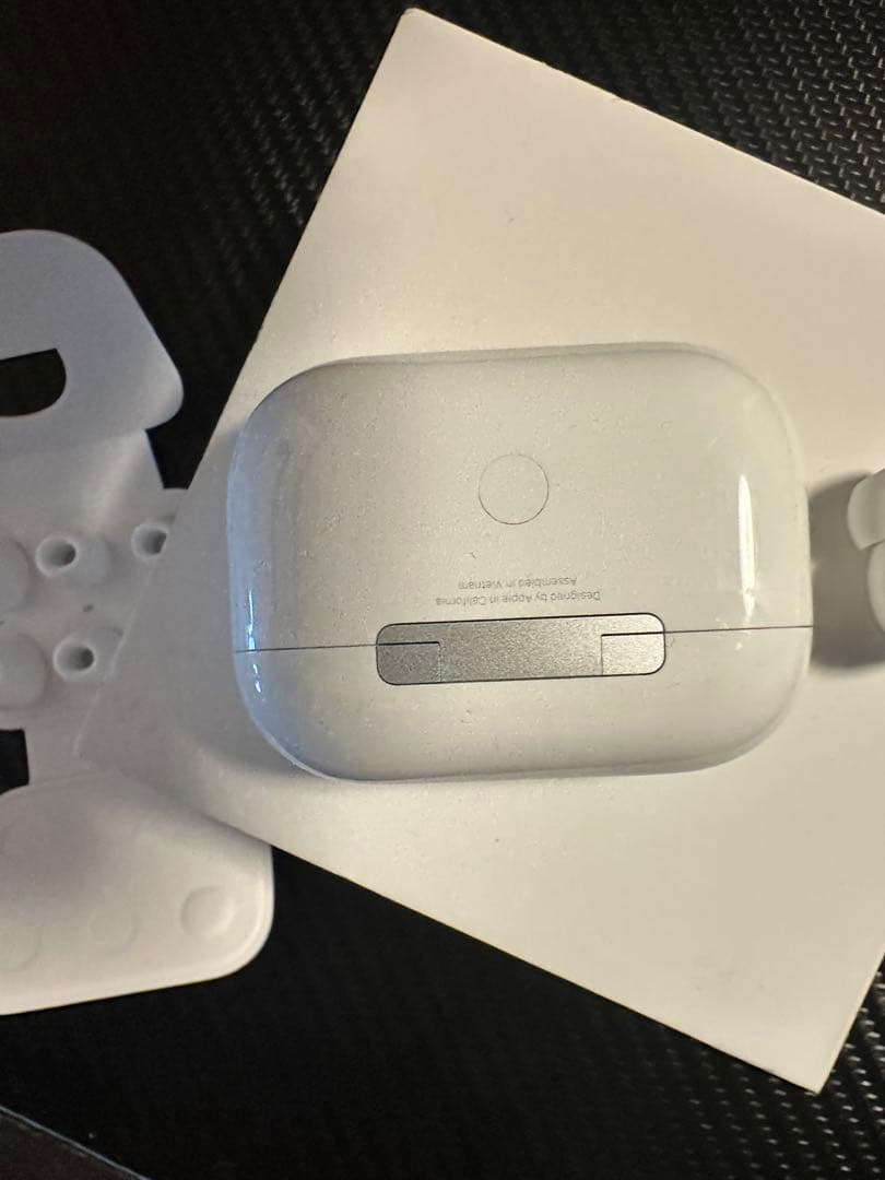 Apple AirPods Pro2片耳のみ 本体 ケース付き