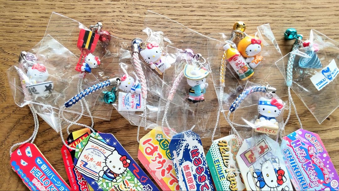 画像追加しました ご当地キティ 根付け+ファスナーマスコット