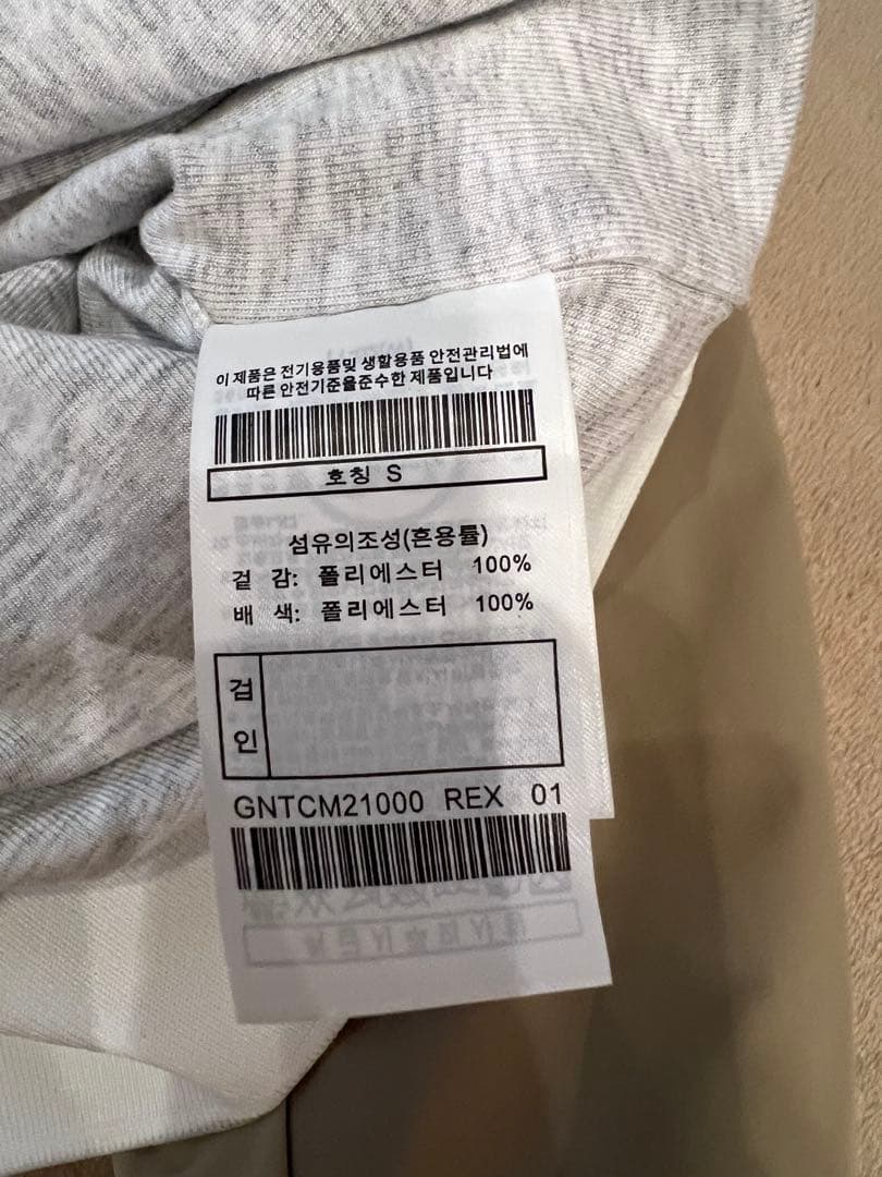 gfore 軽量ベージュジャケット ハーフジップ