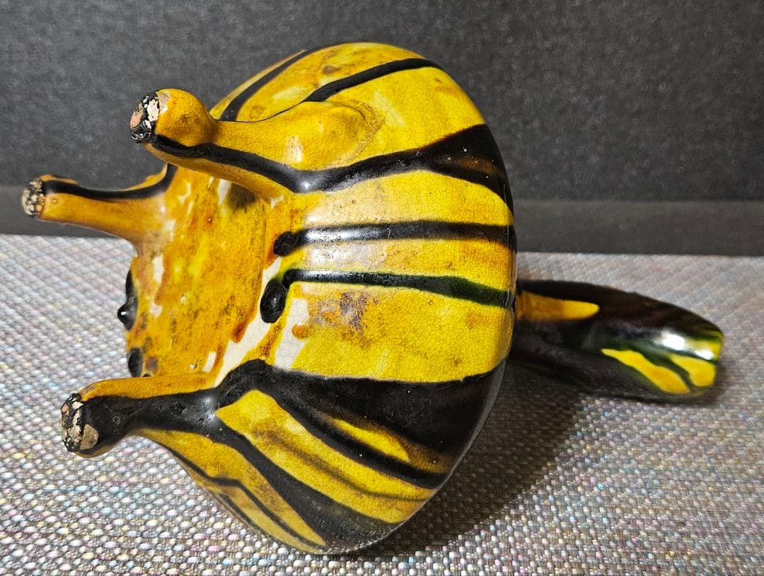 中国古美術　中国古陶磁器　古玩　時代物　遼三彩　鶏頭鶏冠形　手付水注　水瓶　酒瓶