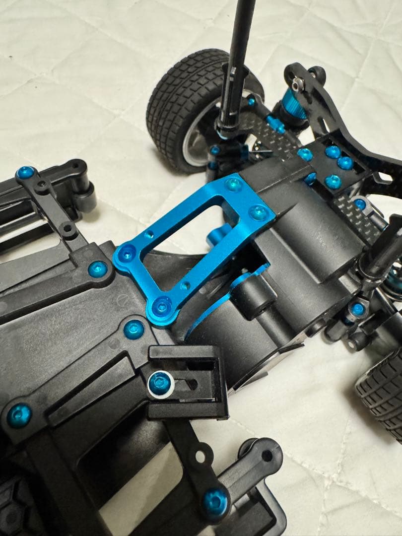 お買い得　タミヤ M08 CONCEPT シャーシキット & ボディ付き