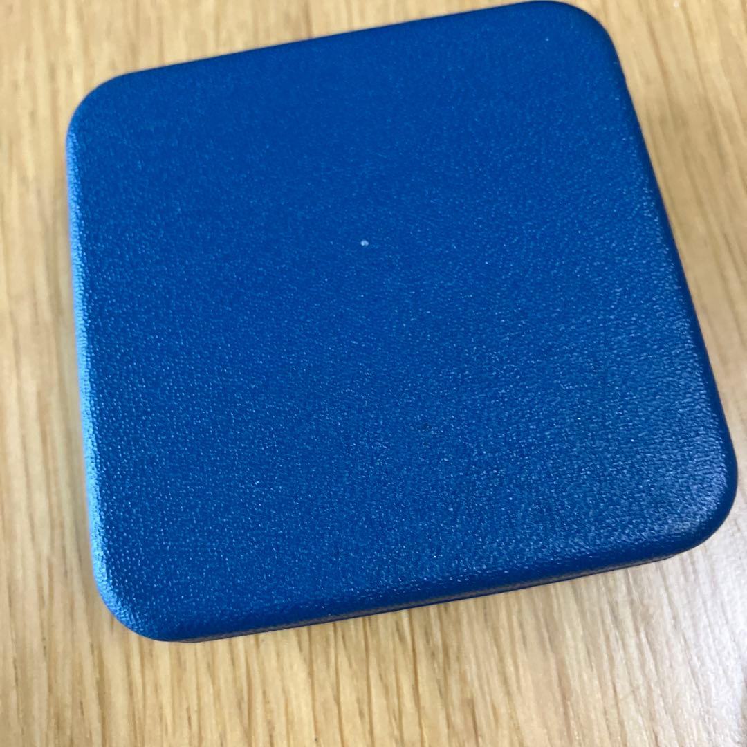 エリザベス女王　記念硬貨　銀・白銅2枚セット