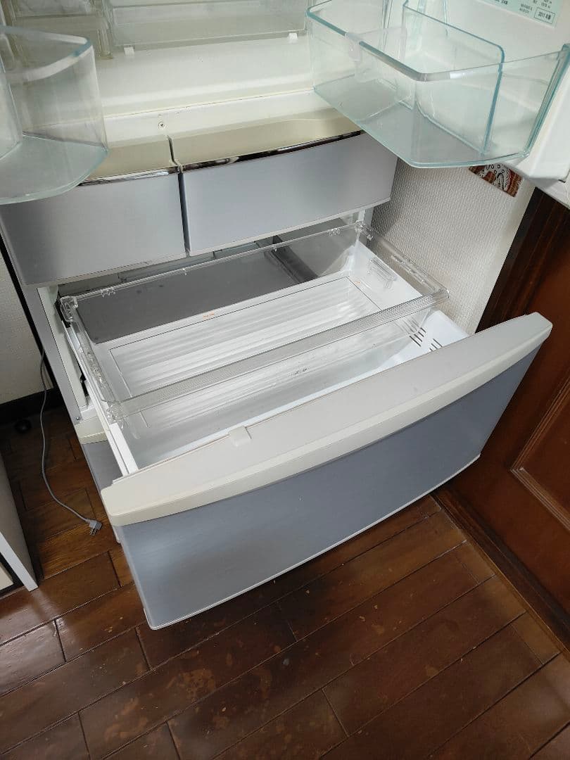 Panasonic 冷蔵庫 シルバー NR-F456T-S 2011年製