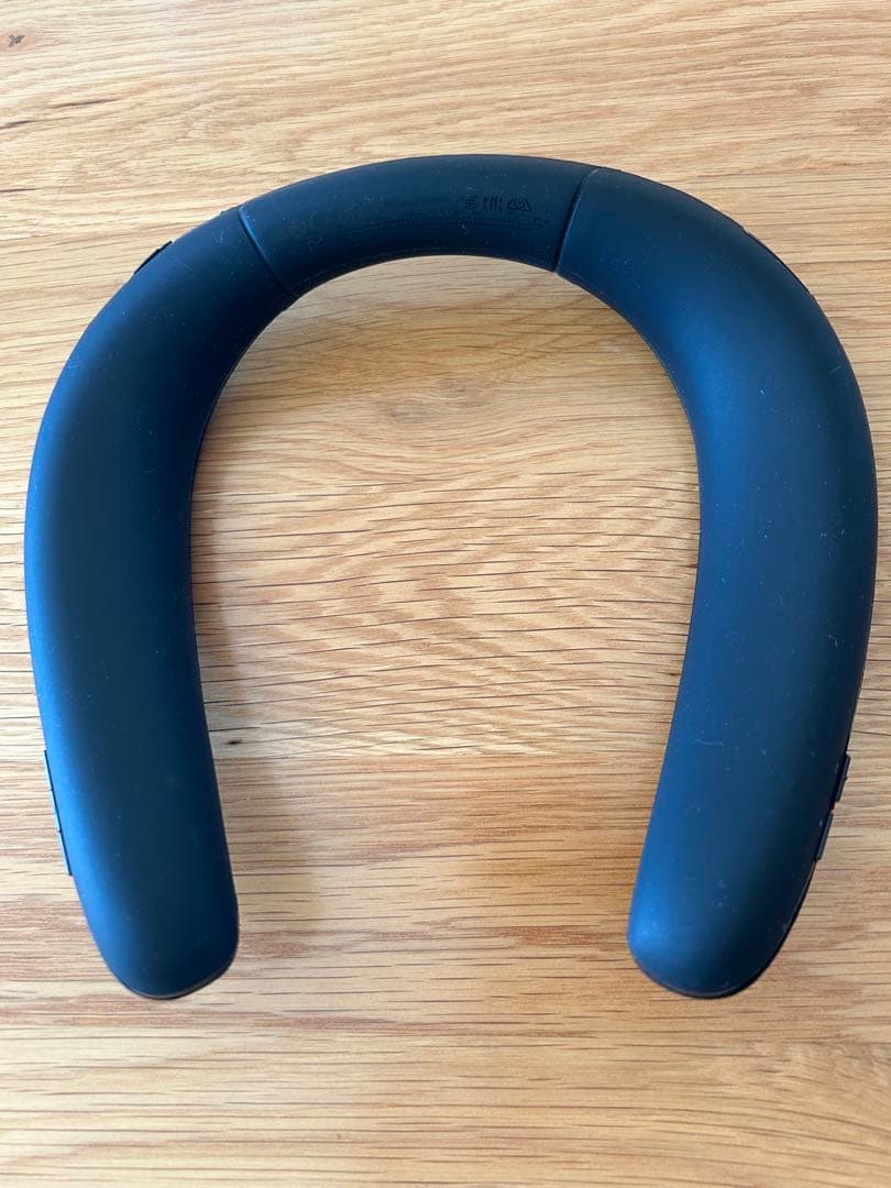 ネックスピーカー　JBL SOUNDGEAR BTA HARMAN