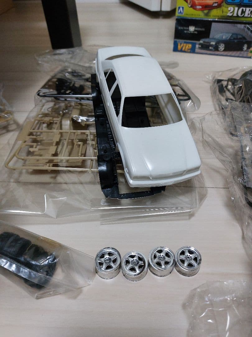 プラモ　アオシマ　タイヤ　ホイール　車