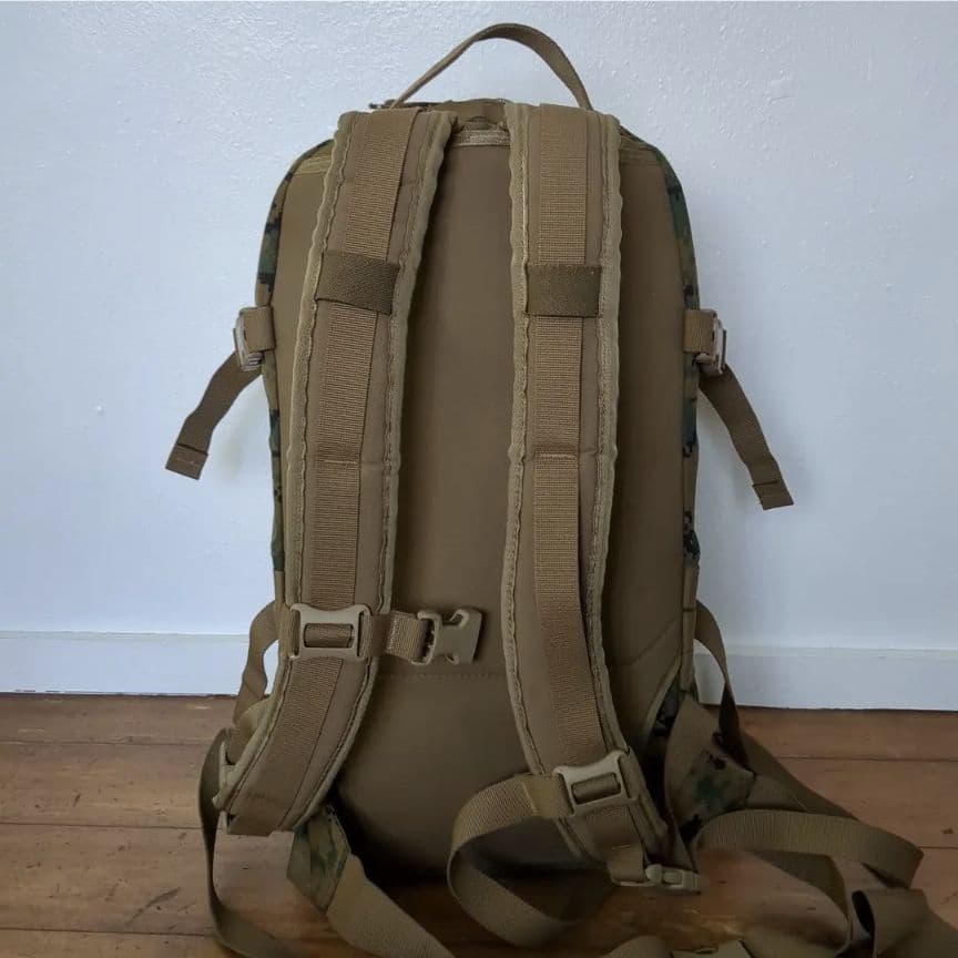 米軍実物　USMC 海兵隊　ARCTERYX アークテリクス　アサルトパック　②