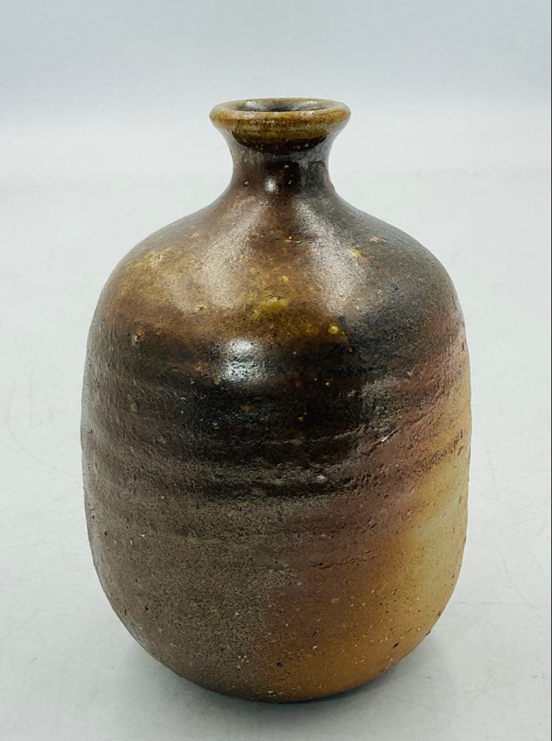 【３７】◉人間国宝・山本陶秀先生　備前焼徳利　四方桟共箱◉