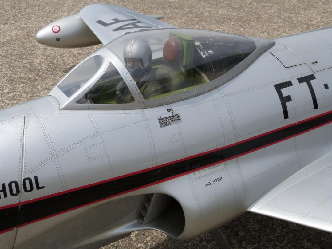 ★USAF Lockheed F-80 シューティングスター　ラジコン飛行機