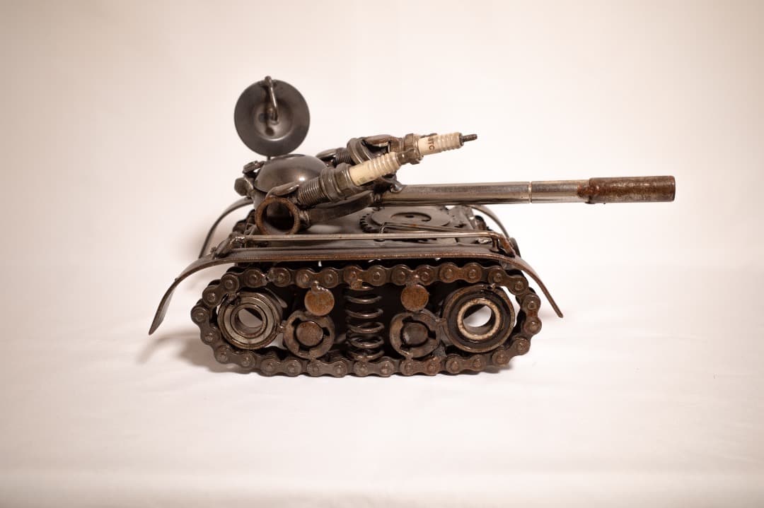 廃材アート 戦車 鉄