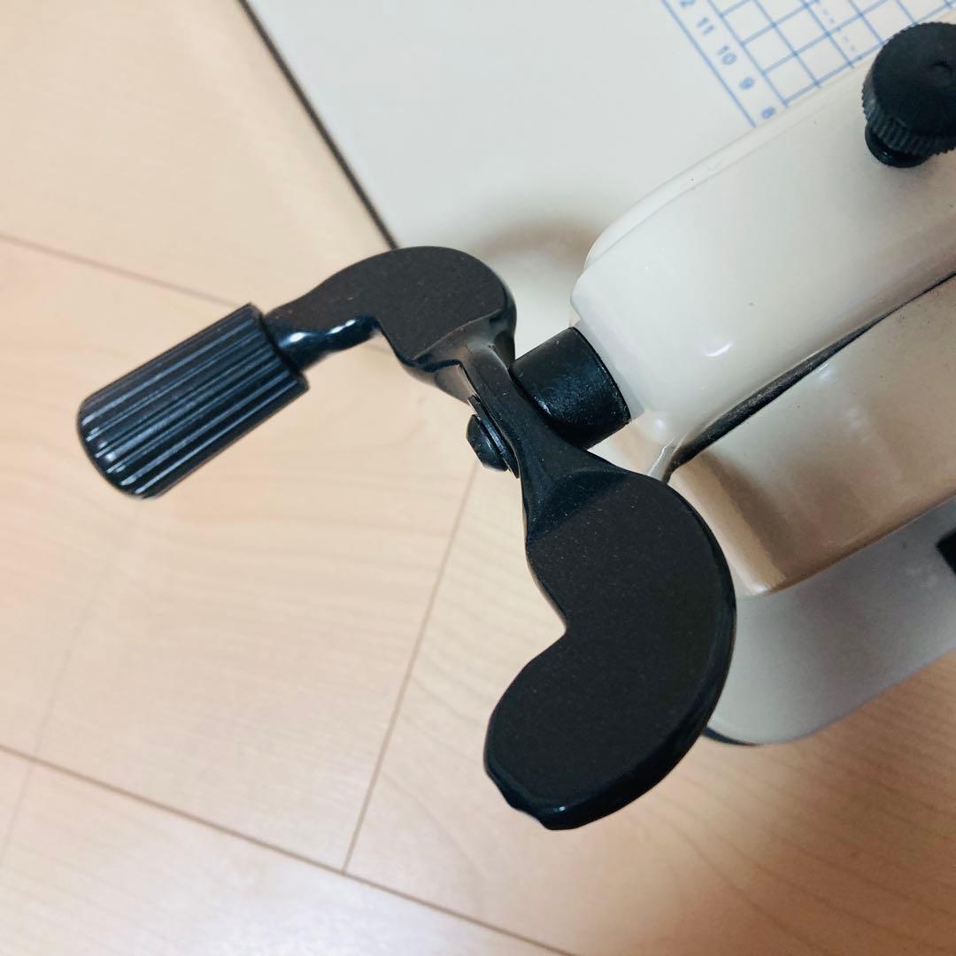 【極美品】ダイシン商事 大型裁断機 DS-858A4 業務用 ペーパーカッター