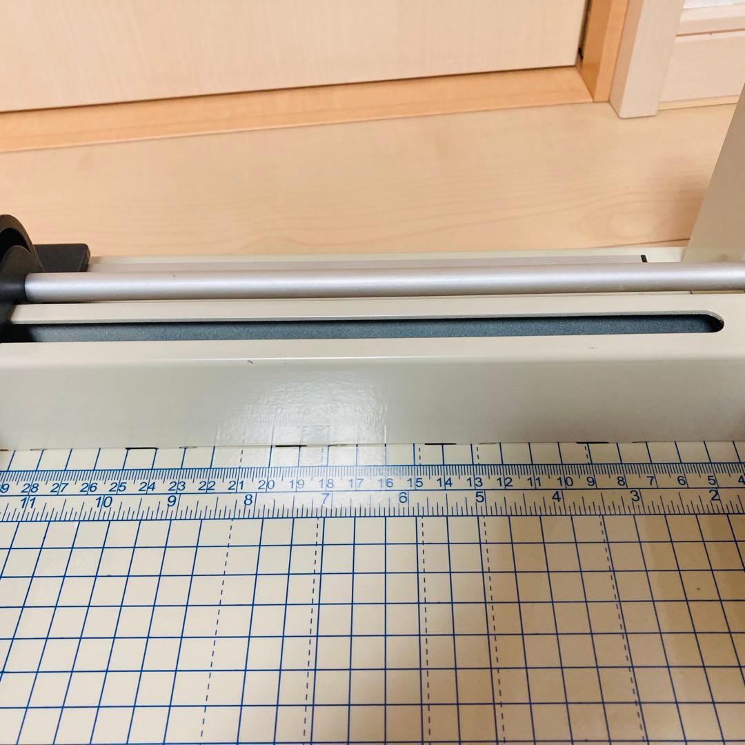 【極美品】ダイシン商事 大型裁断機 DS-858A4 業務用 ペーパーカッター