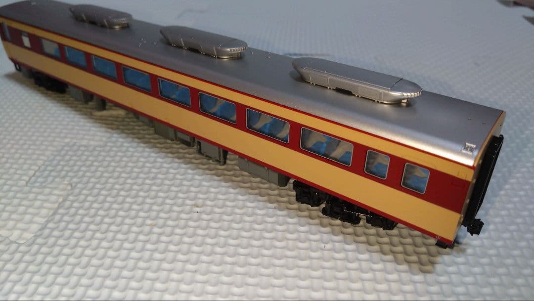 HOゲージ KATO キハ80(M付)(M無).81.82 4両セット　中古車両