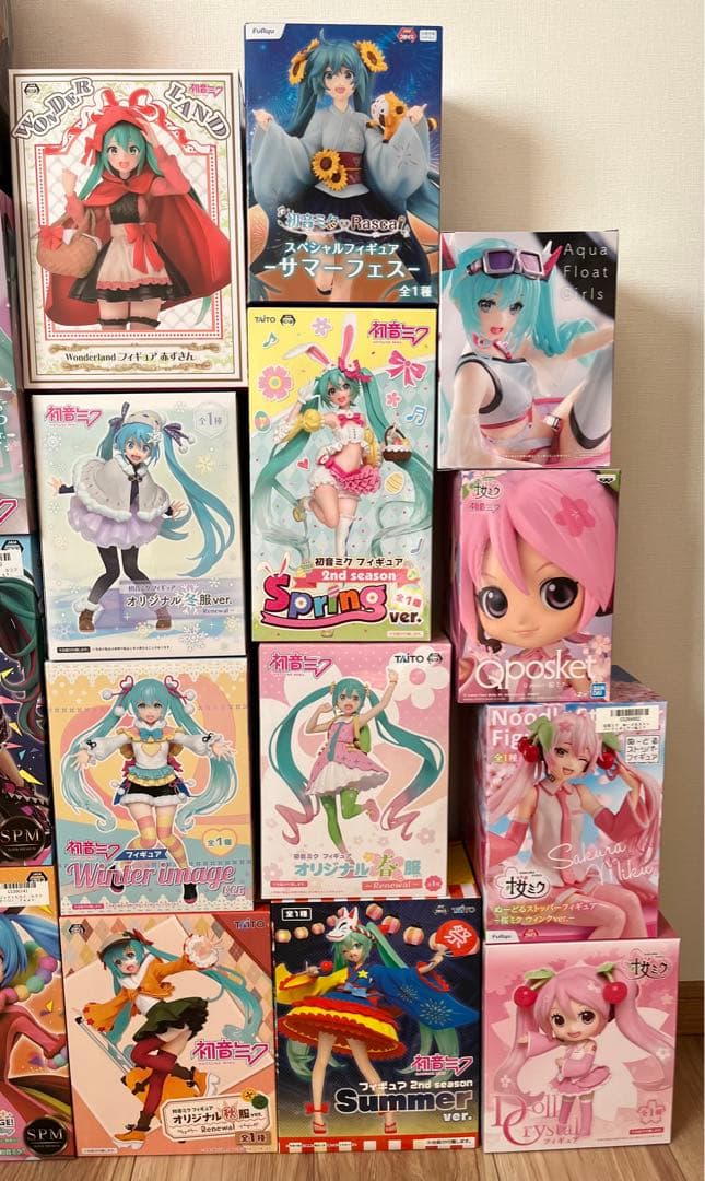 初音ミク　プライズ　フィギュア　まとめ売り　24点