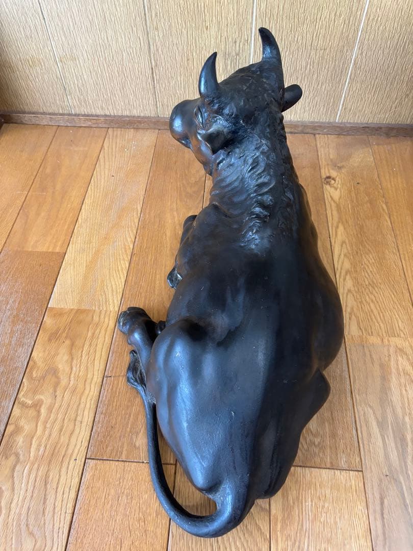 古い鉄製の牛 置物　骨董　ビンテージ　約50cm 大型　丑年　商売繁盛　縁起物