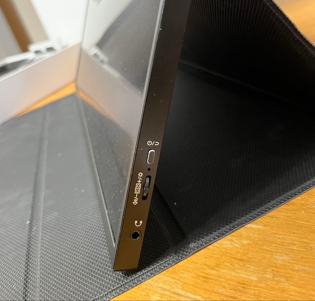 外付けモニター ポータブルWQXGA18型