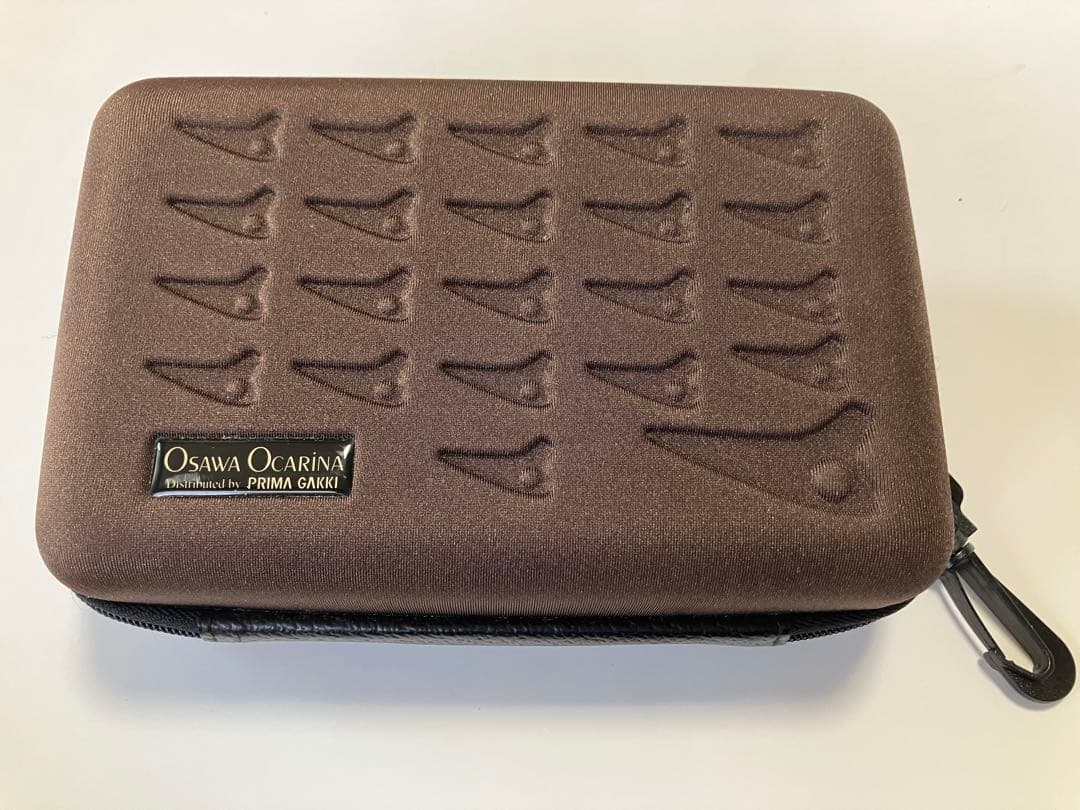 ティアーモ オカリナ ３F (SF) 黒陶モデル 13穴、オカリナ専用ケースつき