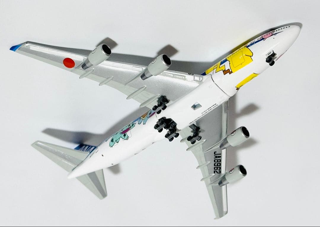 全日空商事 1/500 B747-400 ポケモンジェット NH50029